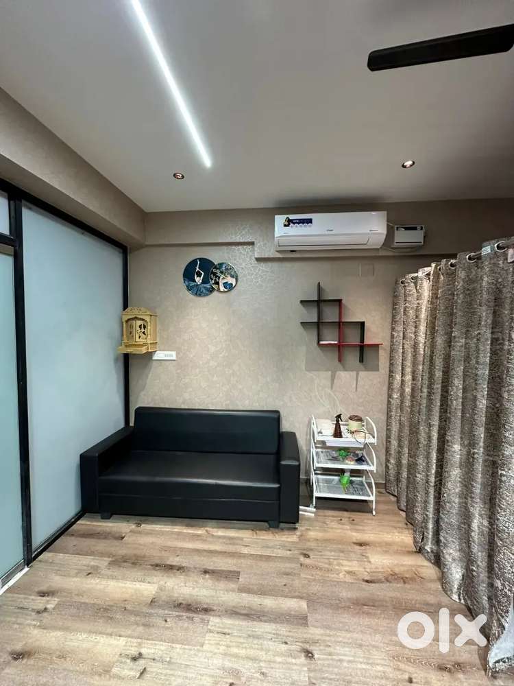 Full set up beauty parlour/salon with branded material