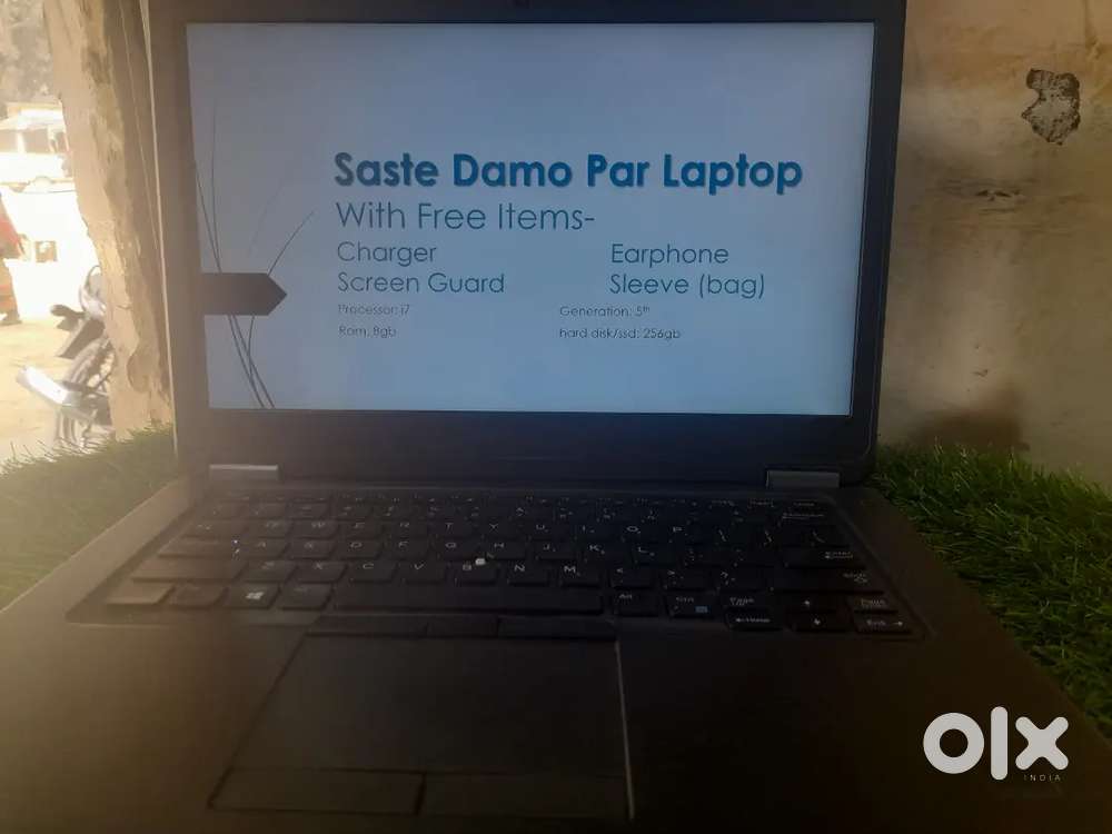 SASTE LAPTOPS - With Free Items