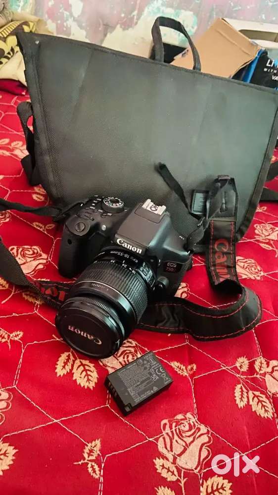 Canon EOS 750D DSLR + Lens + Battery + Bag – Well Maintained