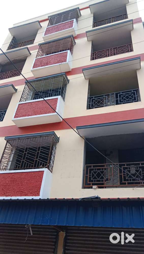 READY TO MOVE 2BHK FLAT