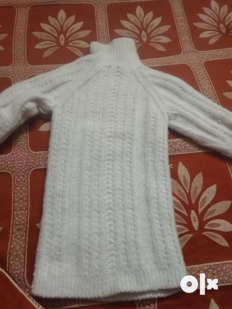 Baby wolan sweater and cap full dresses