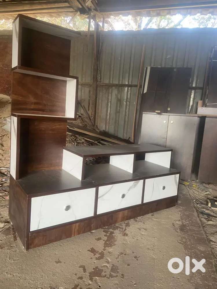 NEW TV UNIT 4*4
