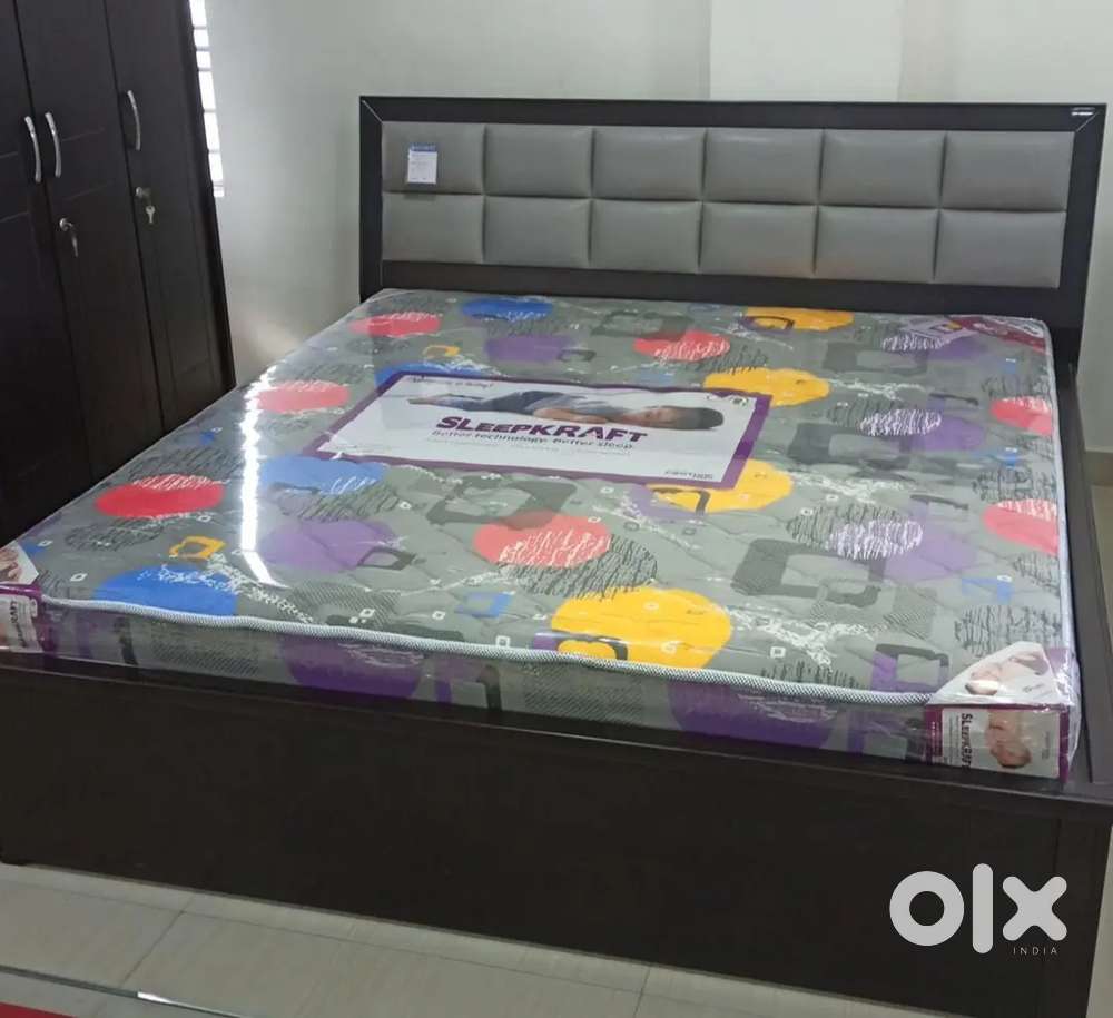 Box bed (with storage)