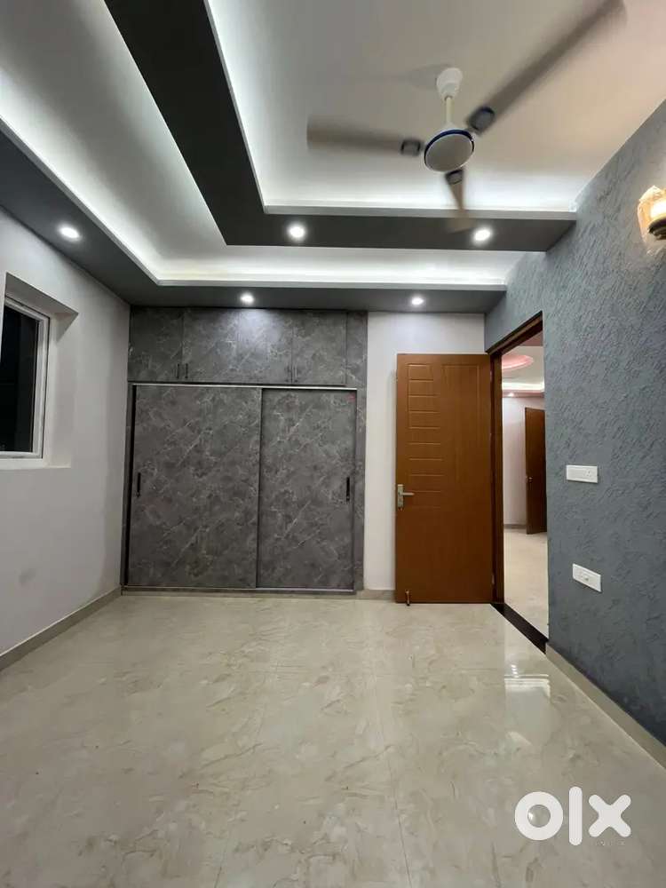 4 bhk builder floor