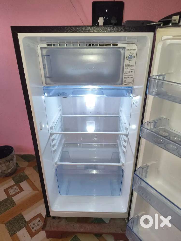 Samsung 5* 198 L fridge for sale