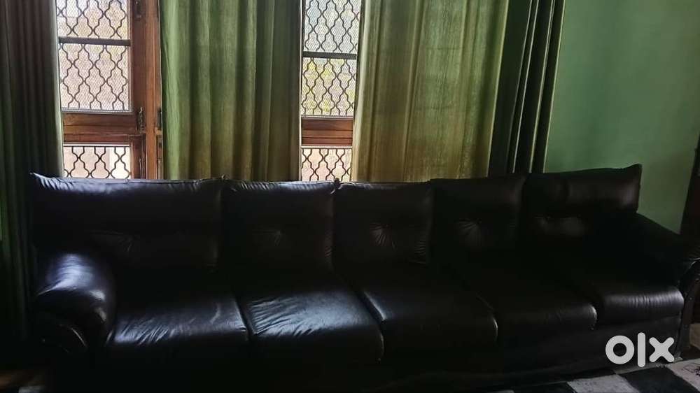 Leather premium sofa