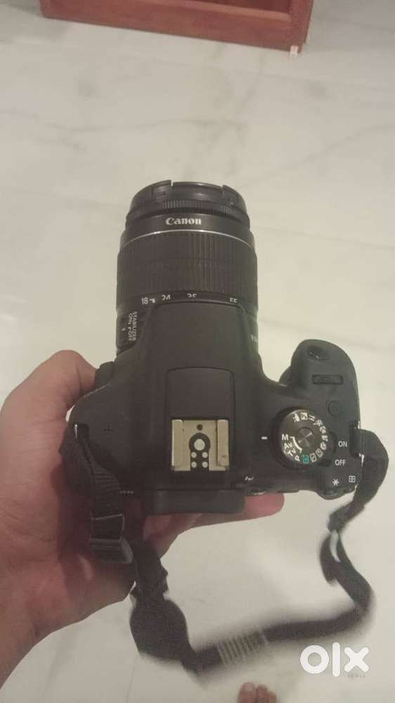 CANON 1500 D