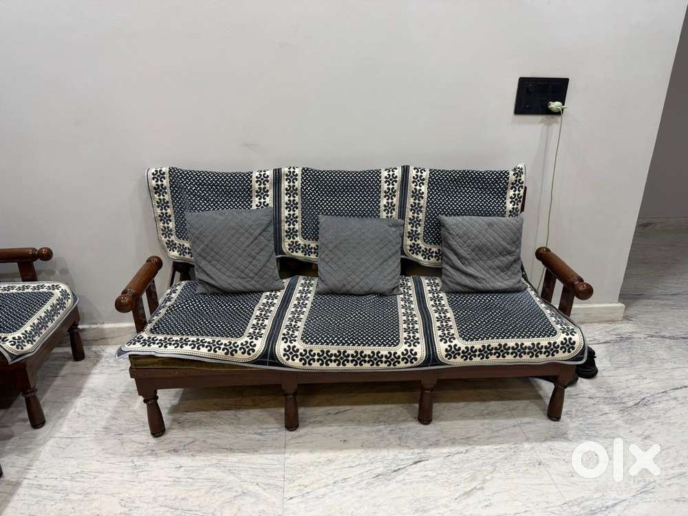 5 seater sofa