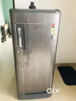 Whirlpool fridge 180 L good working condition