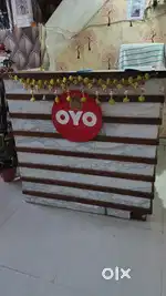 Reception per baithana hai  or koi kam nai hai