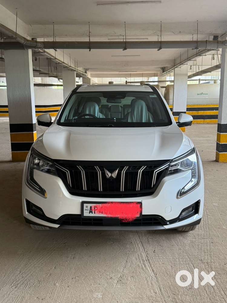 Mahindra XUV700 2024 Diesel Well Maintained