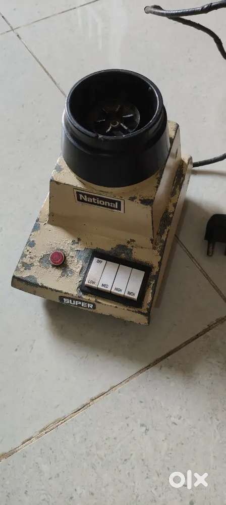 Mixer Grinder With working conditions