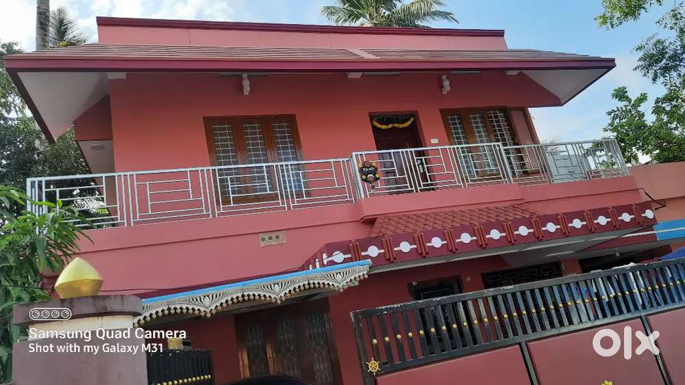 A 2BHK house for rent behind Mukkolackal Temple (Behind GHSS Manacaud)
