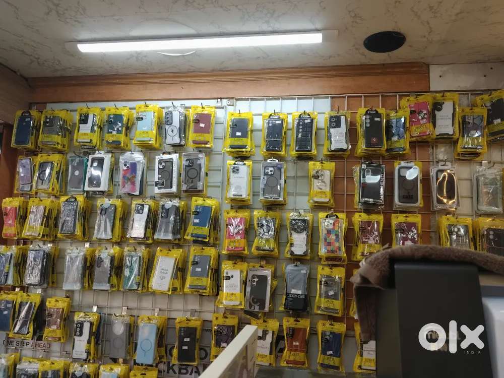 I m looking for sales girl nd boy for mobile shop full time