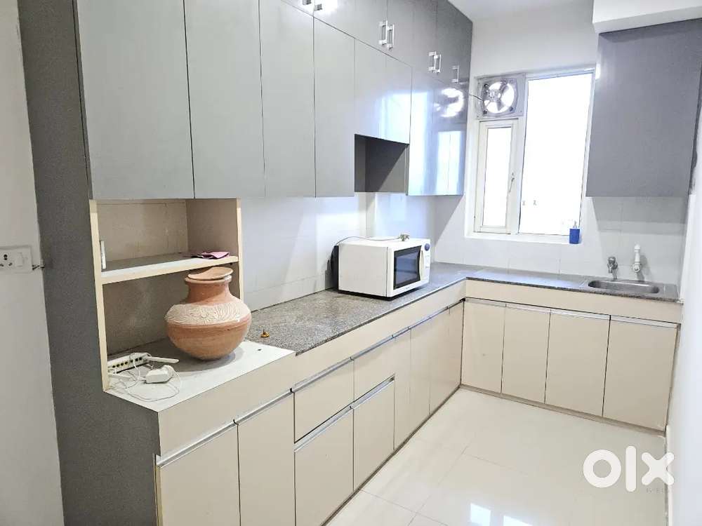 2BHK FLAT FOR RENT IN SOCIETY