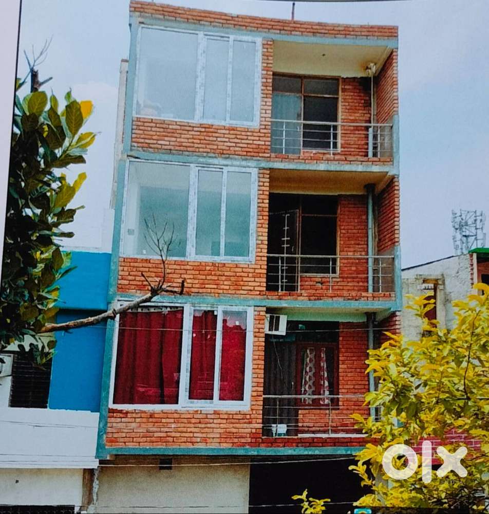 Opposite Khalsa Girls College Harjinder Nagar