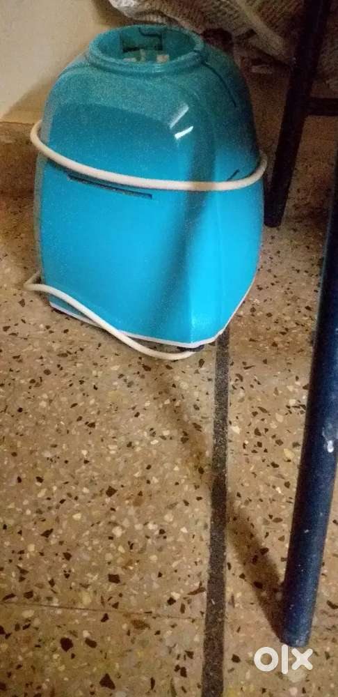 Halves mixer grinder in good condition and warranty