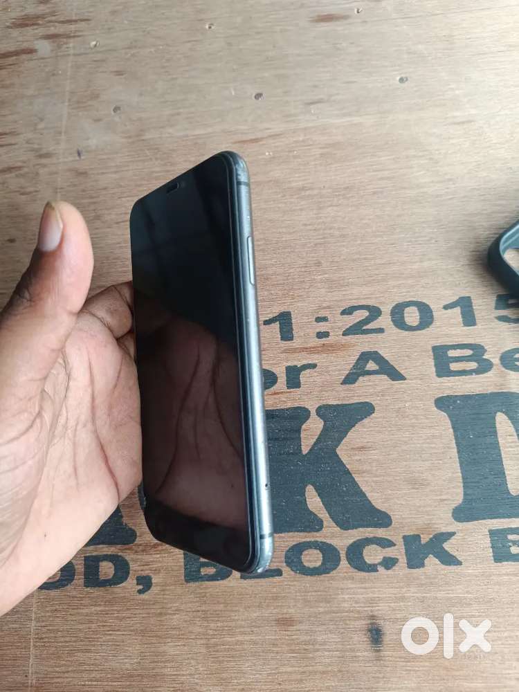 iphone 11,,,128 Gb