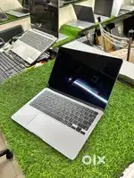 MacBook Air M2( new condition)