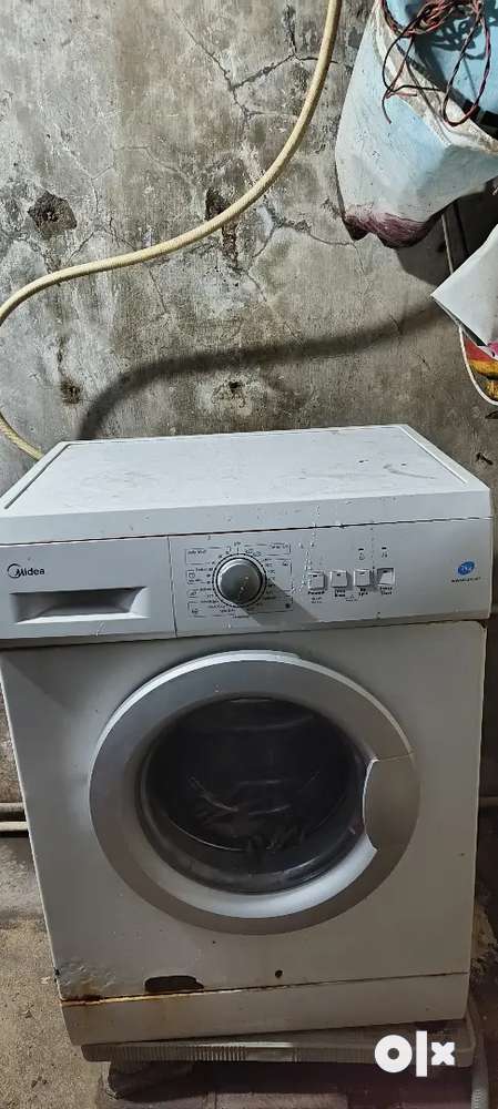 Media washing machine