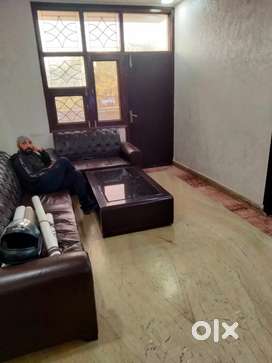 Commercial 3 bhk flat available for rent in Indirapuram