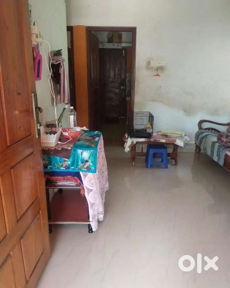 10 cent property and 2 bhk house for sale