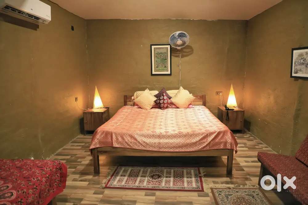 Housekeeping and Restaurant Service