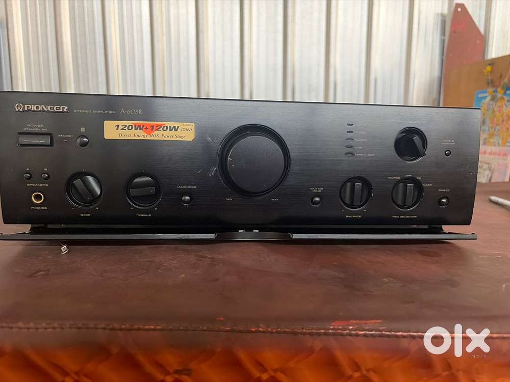 Pioneer A605R stereo amplifier