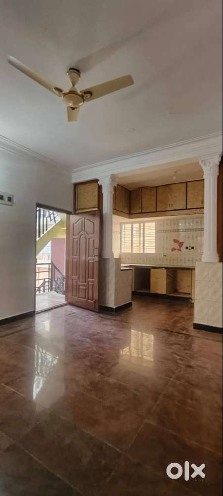 Affordable 2BHK Semi-Furnished Flat for Lease in HSR Layout