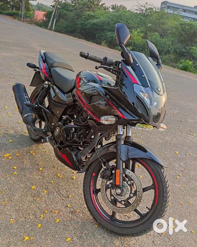 Pulsar 220f 2024 model
