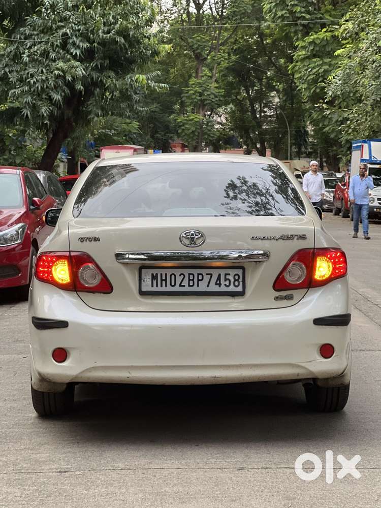 Toyota Corolla Altis 2010-2013 1.8 Sport, 2010, Petrol