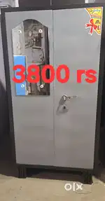 3800 rs Only New Almari Lohe ki hanging and locker