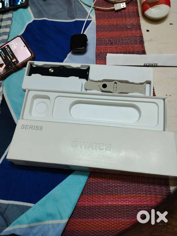 Apple series 9 smart watch