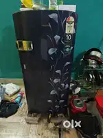 SAMSUNG FRIDGE