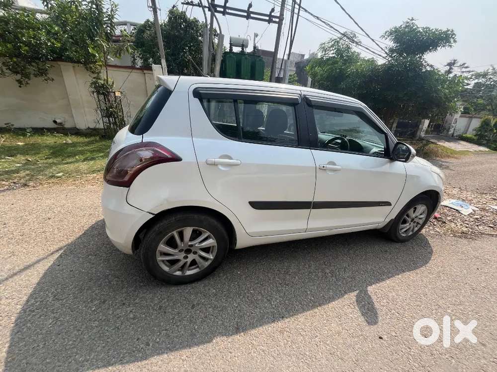 Maruti Suzuki Swift 2016 Diesel 943500 Km Driven