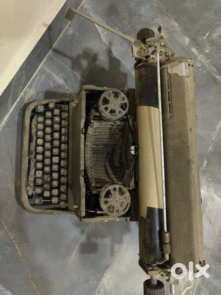 Typewriting machine
