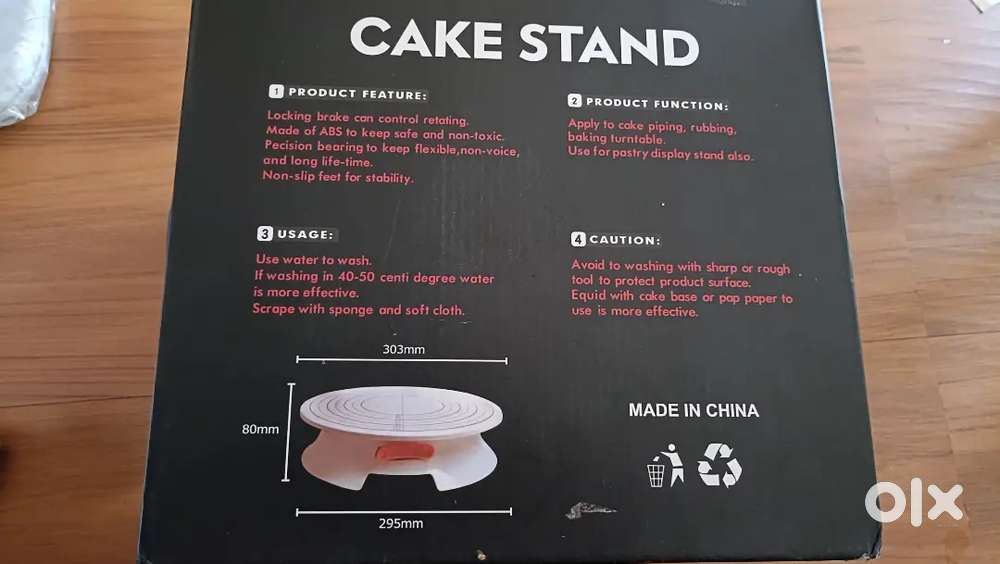 Cake stand and hand mixer