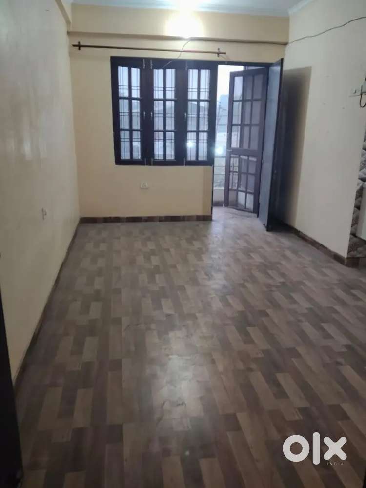 2 bhk flat with 2 Ac's on 2nd floor on main road, Aliganj..FAMILY ONLY