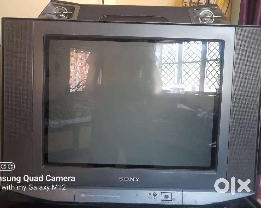 Original Sony box TV - Perfect Working - Best for Gaming/CCTV