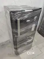 Id 67 whirlpool black colour single door refrigerator 190 ltr