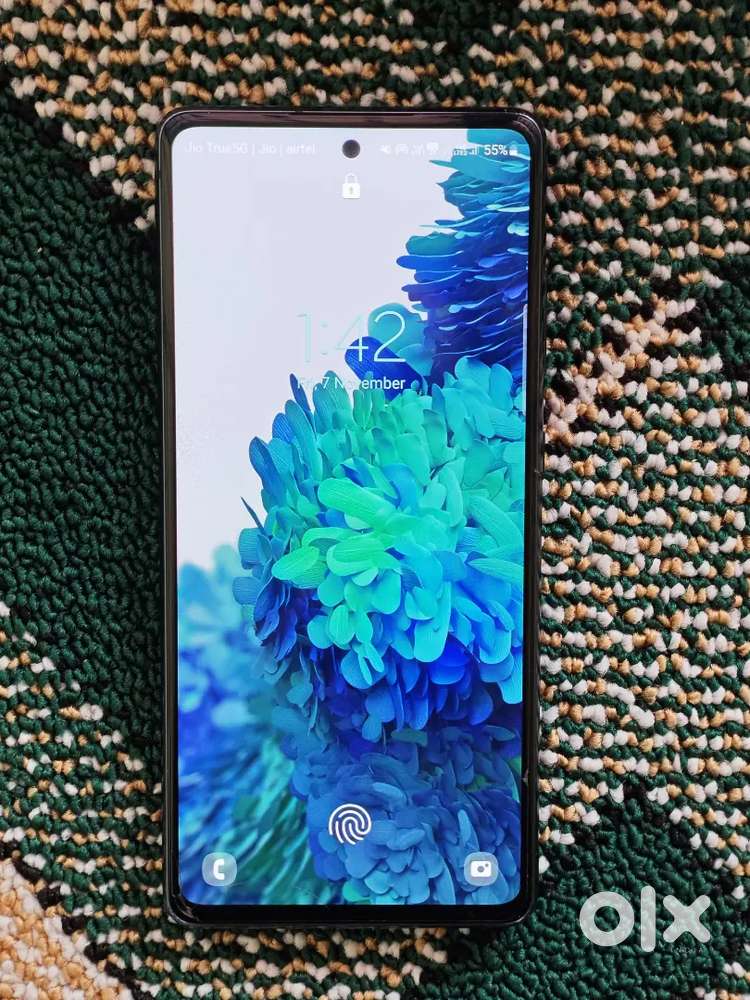 Samsung S20 fe 5G 8/128 with Snapdragon 865