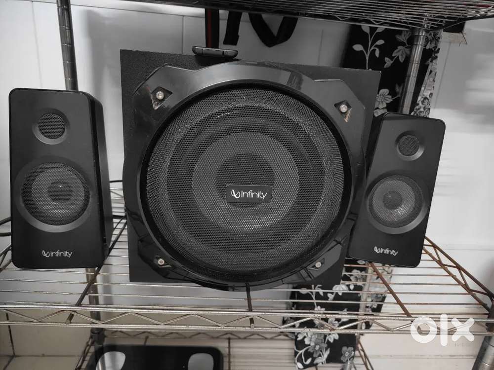 Infinity bluetooth speaker