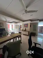 महिला कुक या लड़की - शाकाहारी - बंगले के लिए