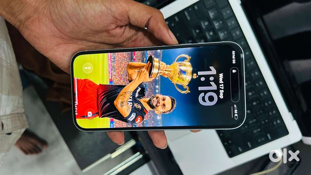 Iphone 15 only 5 month old