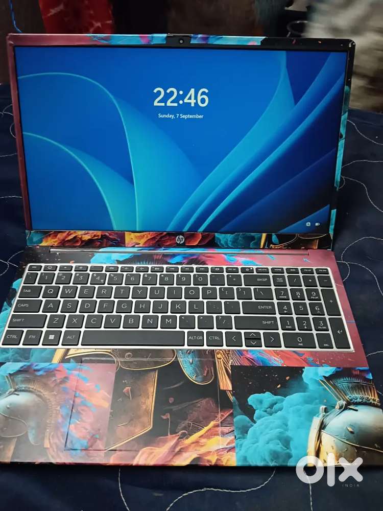 HP g10 AMD PROSESOR RYZEN 5 7520. Windows 11 Athanol silver colour