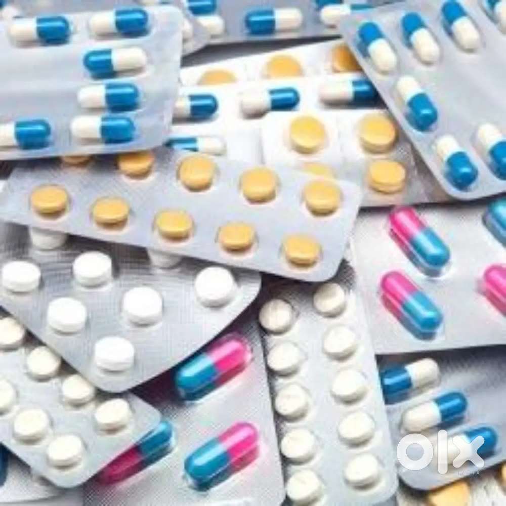 FEMALE PHARMACIST