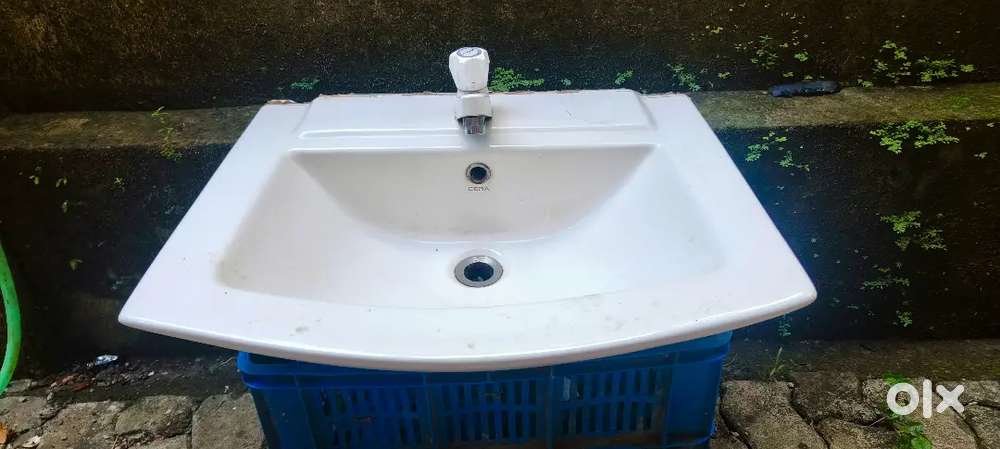 CERA wash basin with Tap