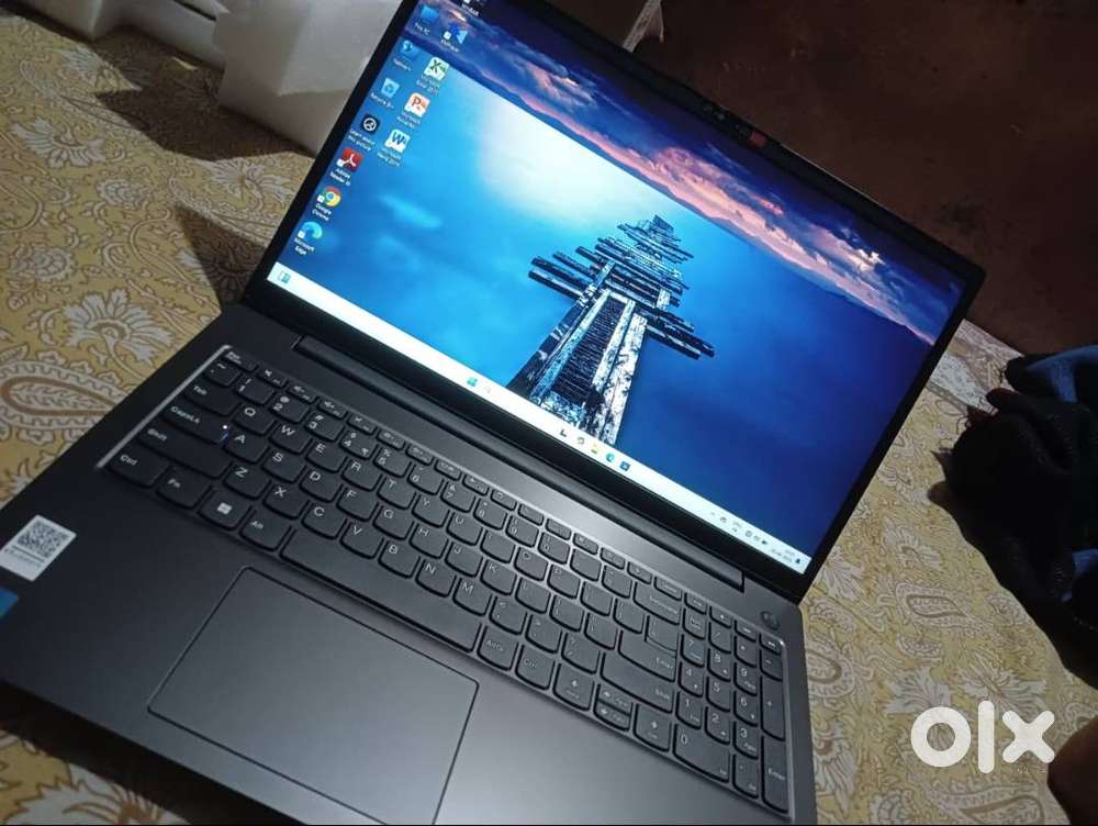 Lenovo V15 Intel Core i3 12th Gen 1215U - (8 GB/512 GB SSD/Windows 11)