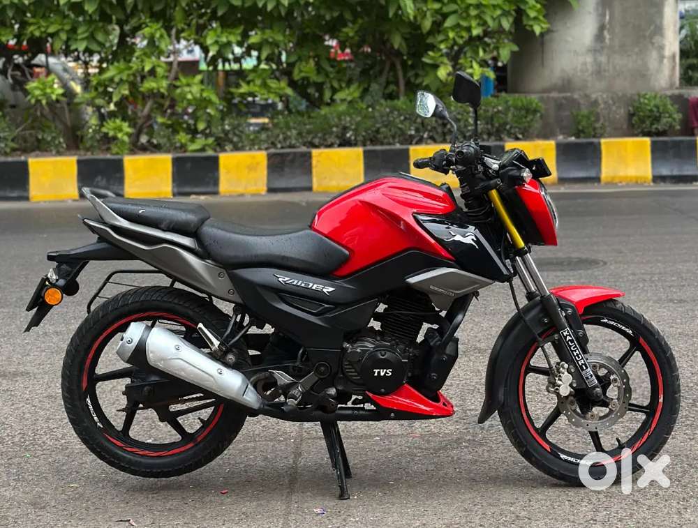TVS RAIDER 125 2023