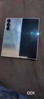 Good condition Samsung fold z6